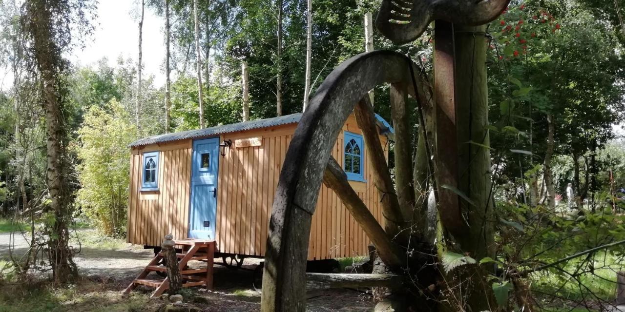 Sapphire Forest Garden Shepherd'S Hut Чърч Стретън Екстериор снимка