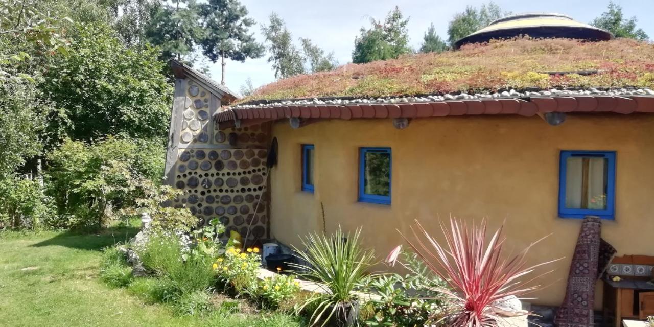 Sapphire Forest Garden Shepherd'S Hut Чърч Стретън Екстериор снимка