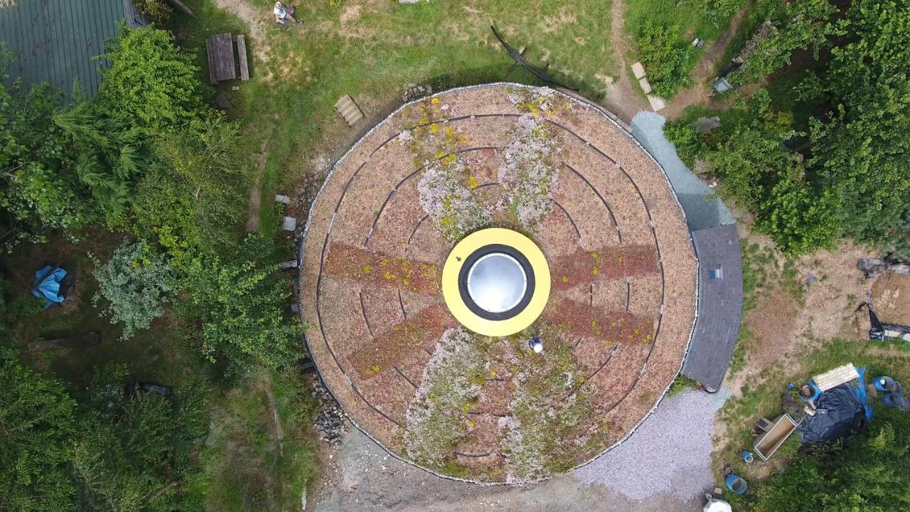 Sapphire Forest Garden Shepherd'S Hut Чърч Стретън Екстериор снимка